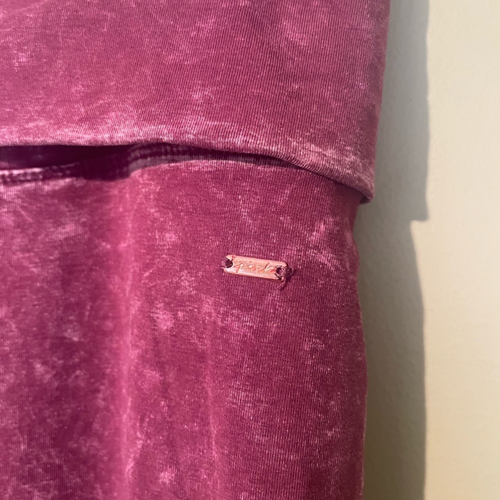 🎅🏻PINK Victoria's Secret Maroon acid wash Leggings Sz XL - Picture 3 of 7